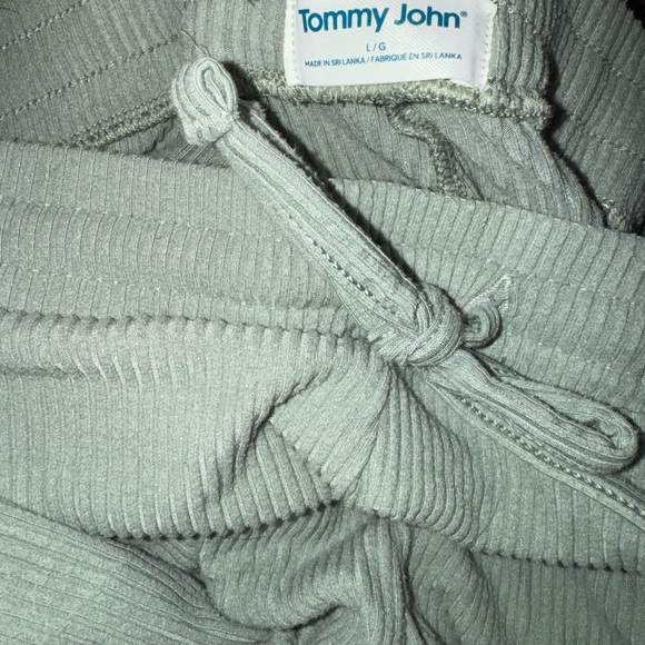 Women’s Tommy John ribbed sweat set - Picture 5 of 7